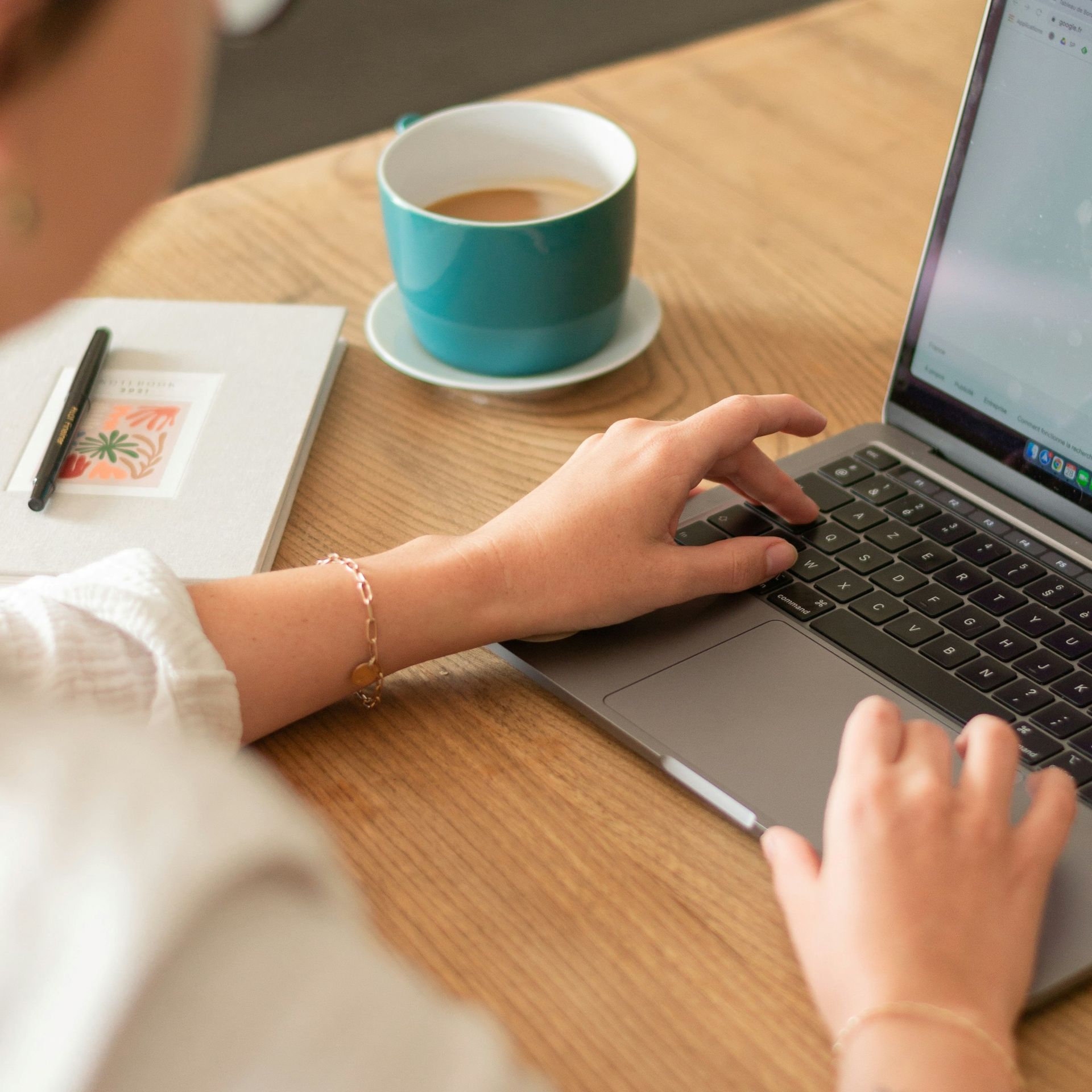 메인 히어로 이미지